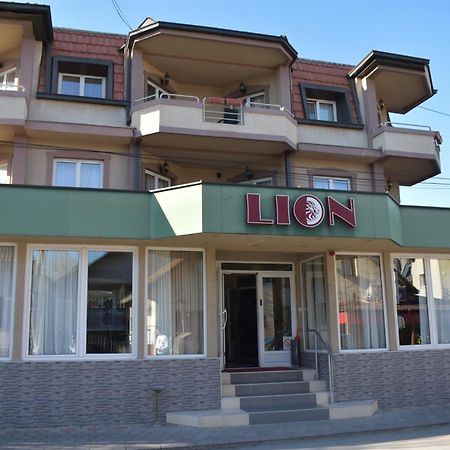 Garni Hotel Lion Jagodina Bagian luar foto