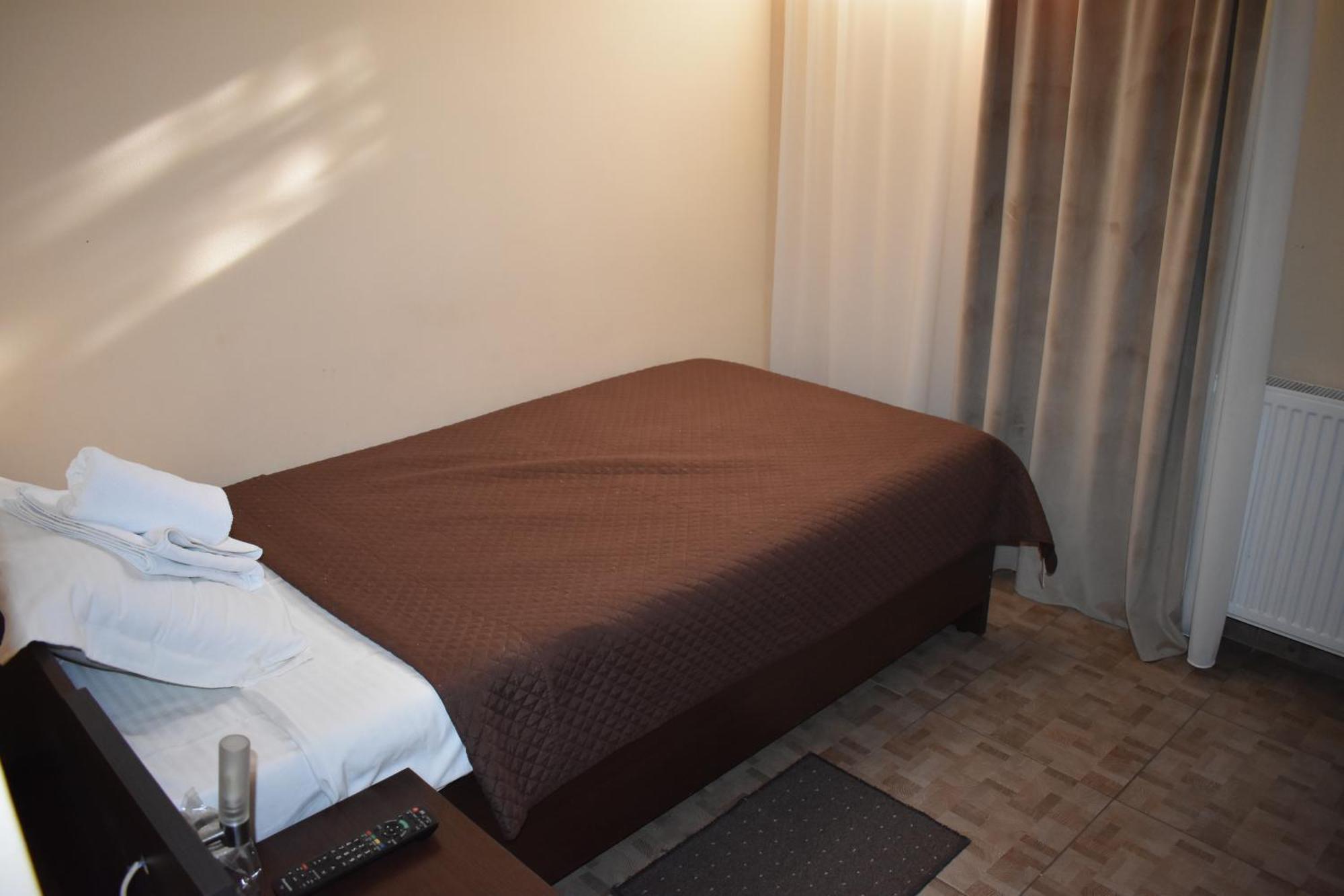 Garni Hotel Lion Jagodina Bagian luar foto