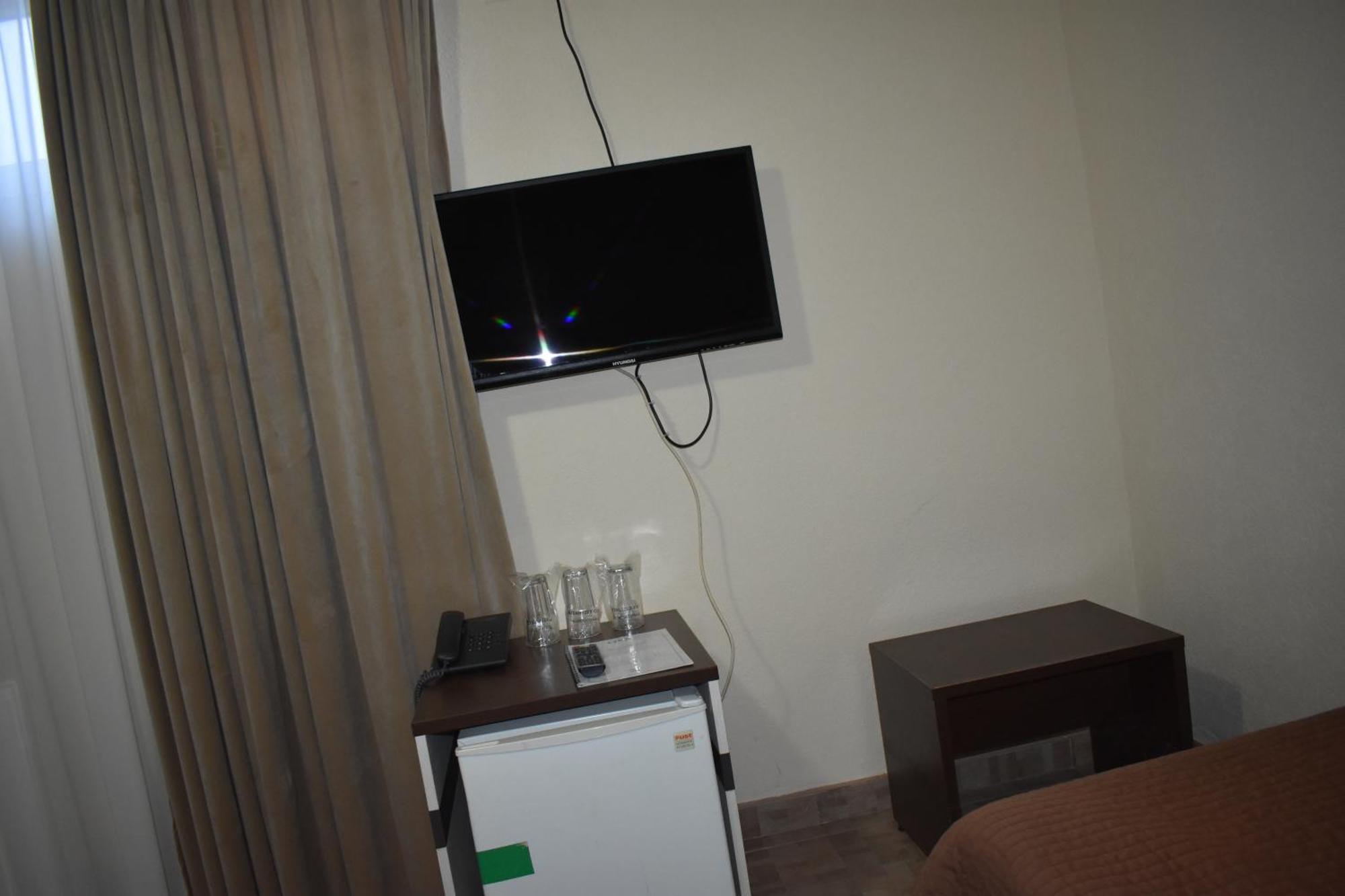Garni Hotel Lion Jagodina Bagian luar foto