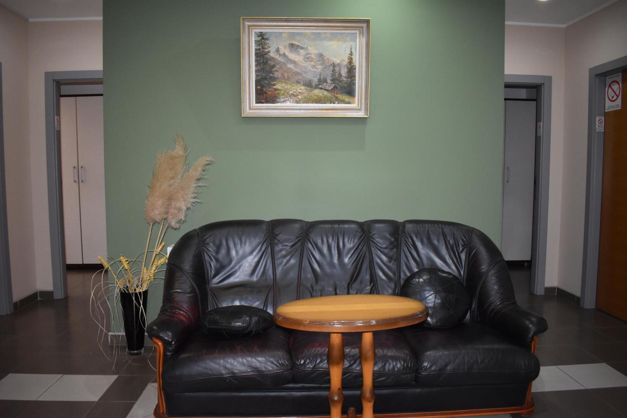 Garni Hotel Lion Jagodina Bagian luar foto