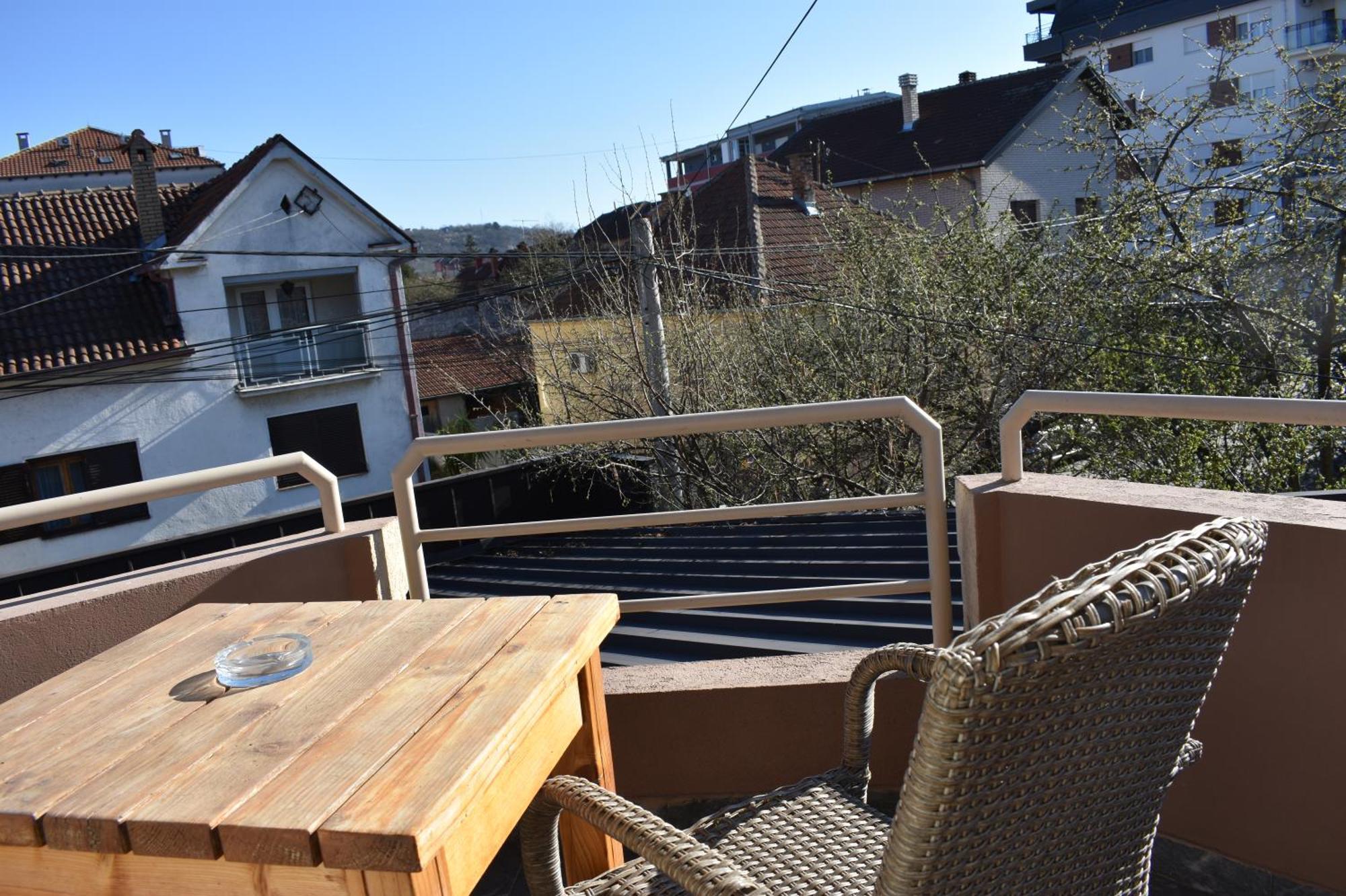 Garni Hotel Lion Jagodina Bagian luar foto