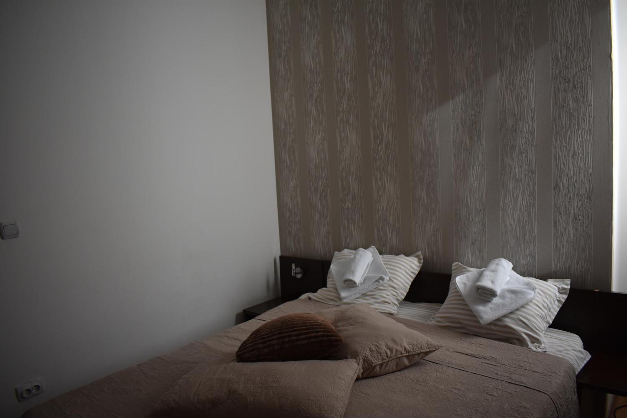 Garni Hotel Lion Jagodina Bagian luar foto